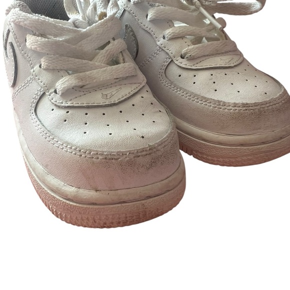 Nike Air Force Ones Size 8C - White - Gently Used - Picture 2 of 5